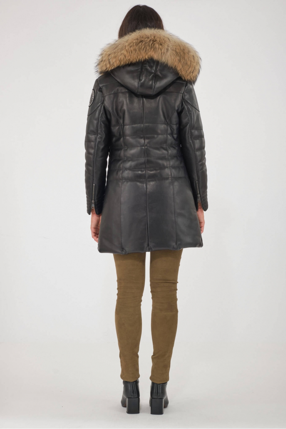 Doudoune En Cuir Ventcouvert - Taille 38/40, Couleur Taupe/marron, état Impeccable