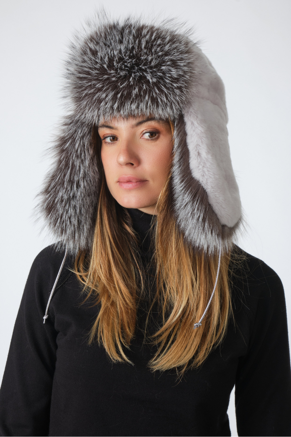 CHAPKA USHANKA White/Blue frost silver