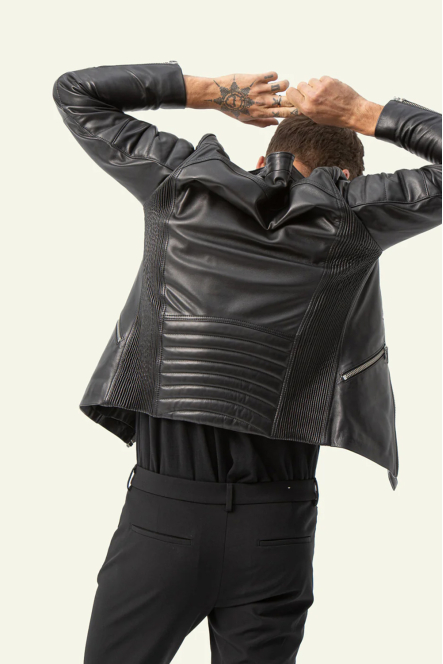 GLADIATOR BLACK