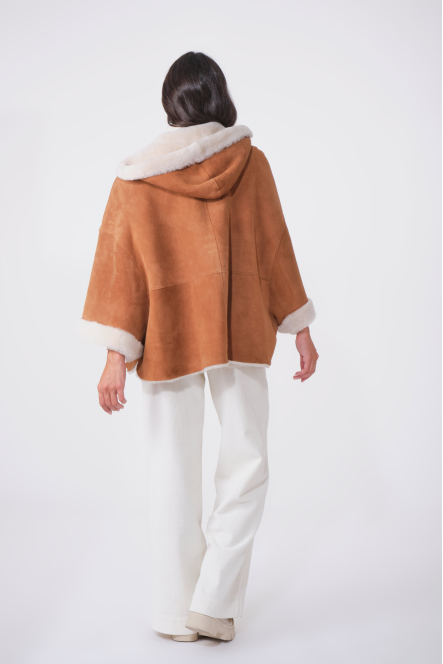HALLOY SHEARLING Cognac