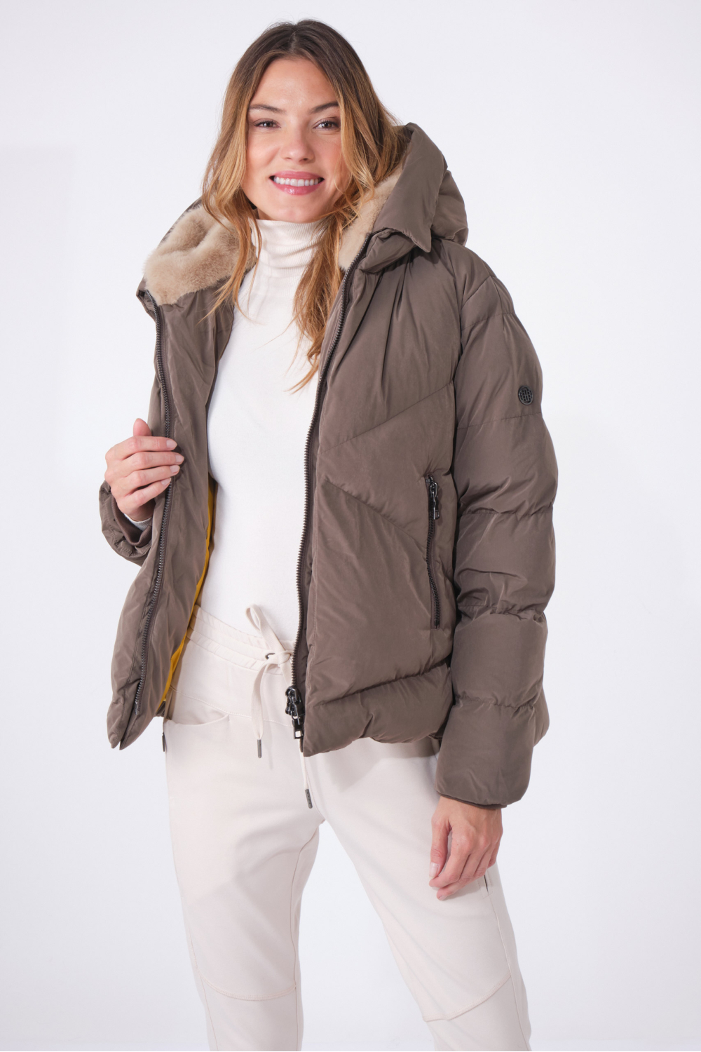 SNOW Dark Taupe