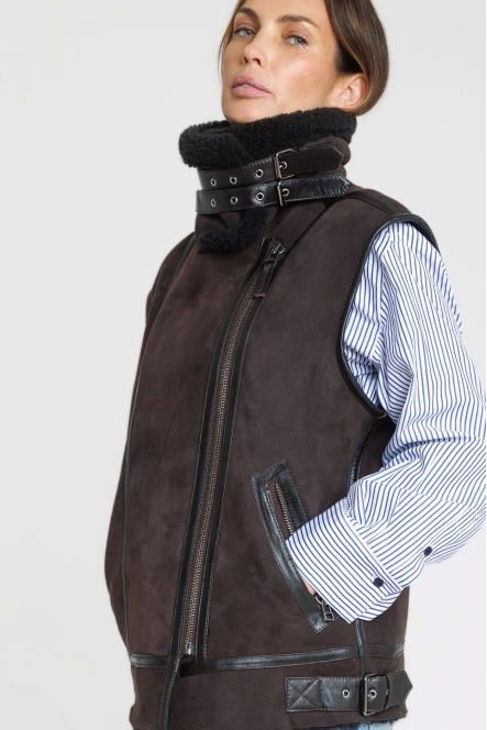 CHRISTELLE GILET Brown